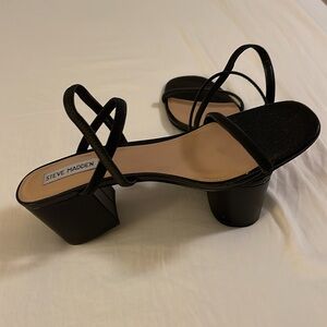 Steve Madden size 10 women’s sandals black